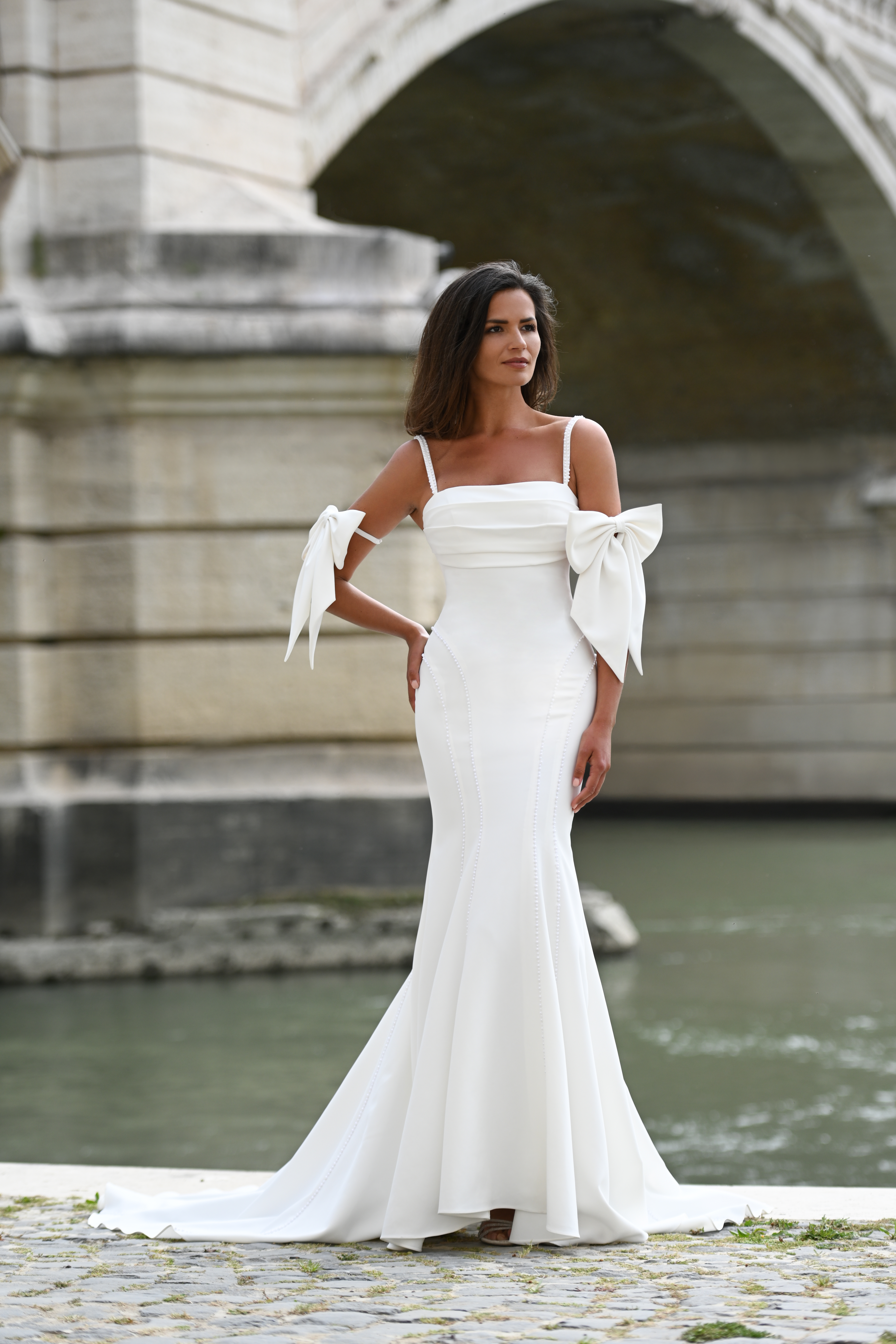 Ginevra by Dando London Video