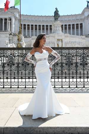 Christine Dando - Navona