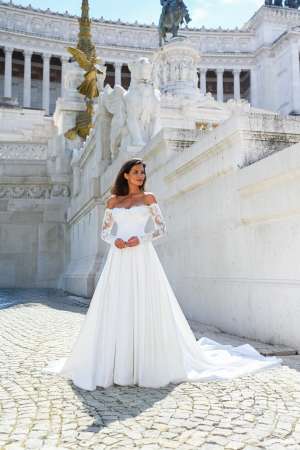 Christine Dando - Invicta