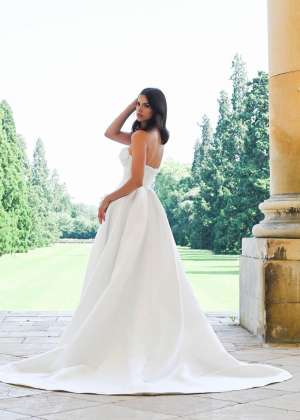 Christine Dando - Hever