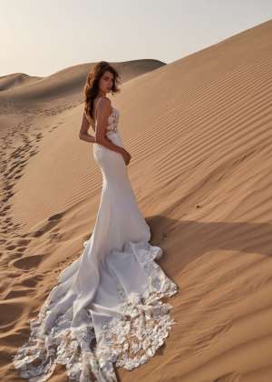 Christine Dando - HONEYSUCKLE TULLE SHOULDER DRAPES