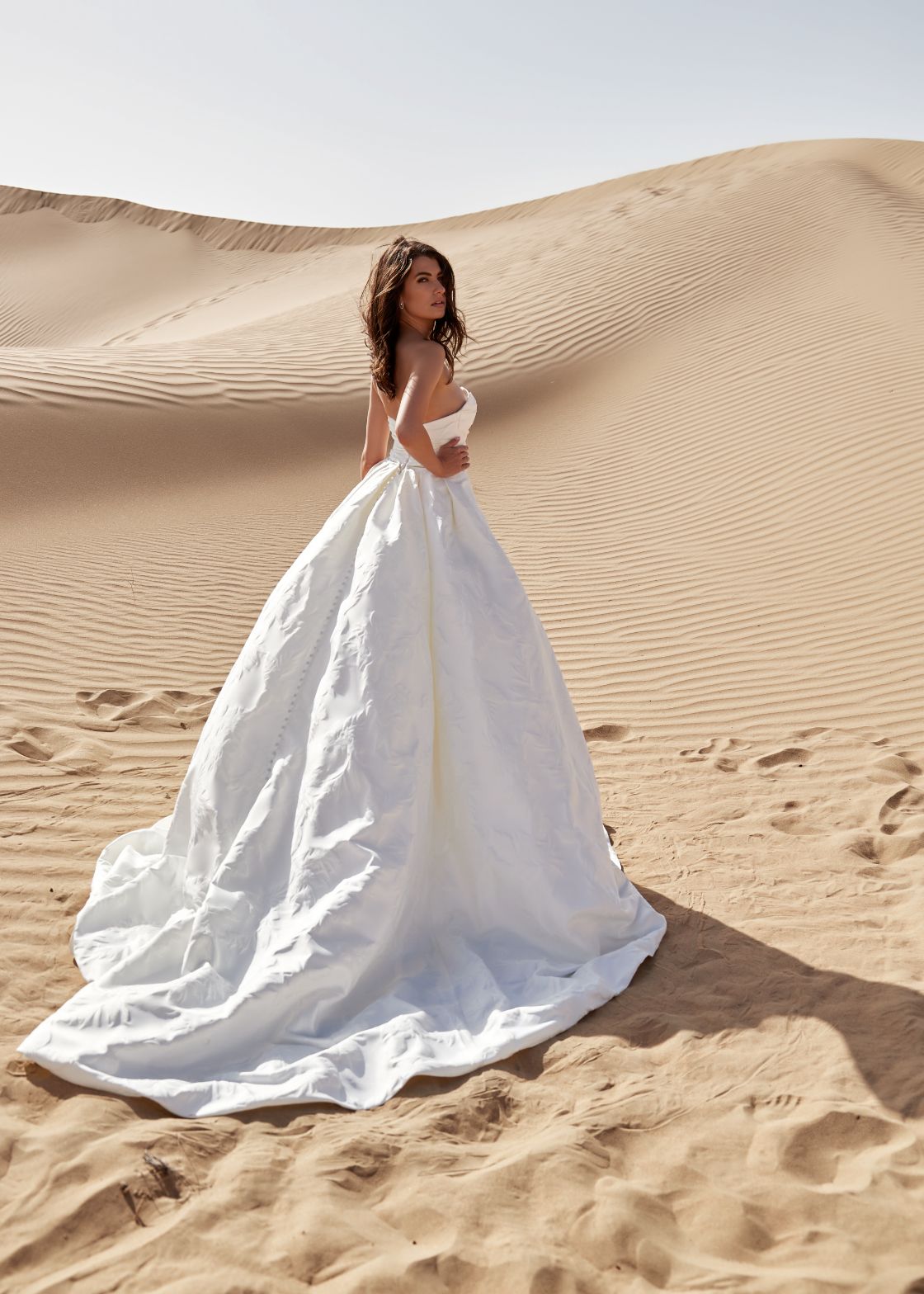 GARDENIA DAMASK BROCADE BUTTON DETAIL TRAIN by Dando London