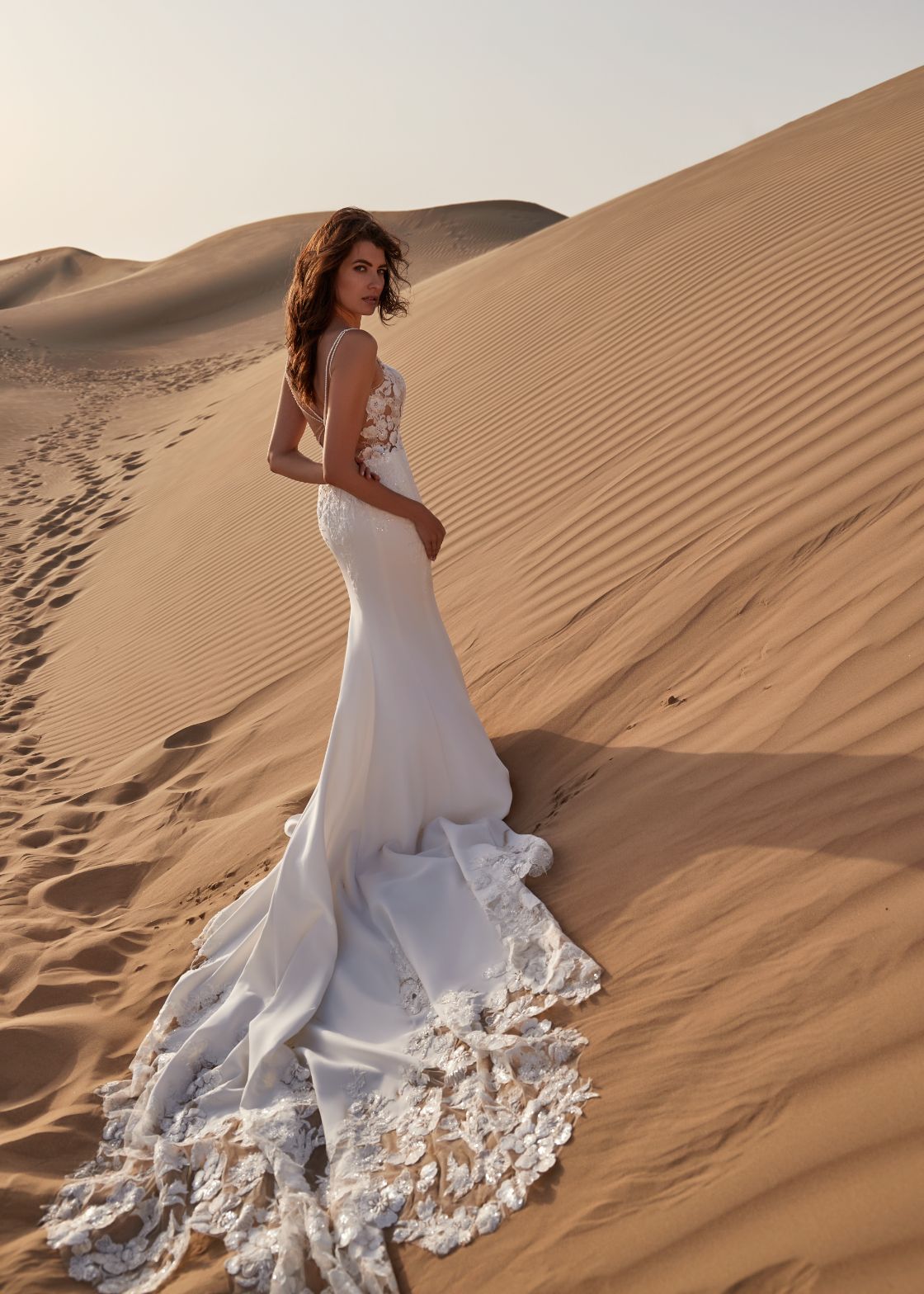 HONEYSUCKLE TULLE SHOULDER DRAPES by Dando London