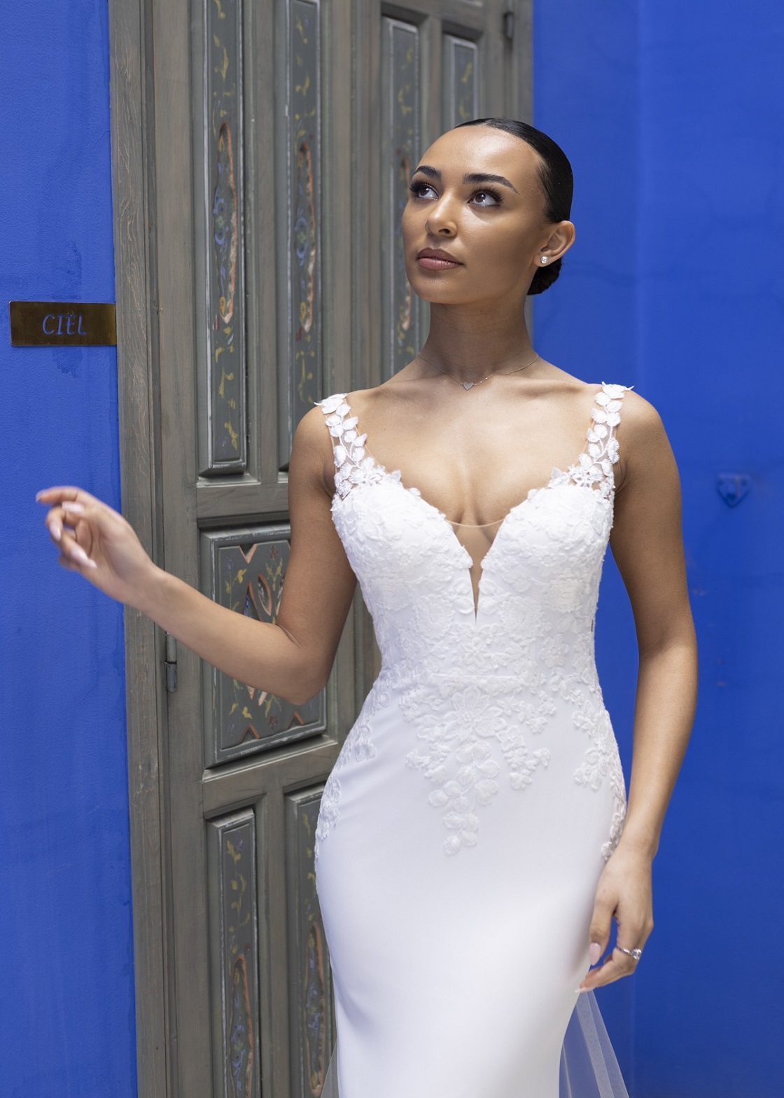 Belakane by Dando London