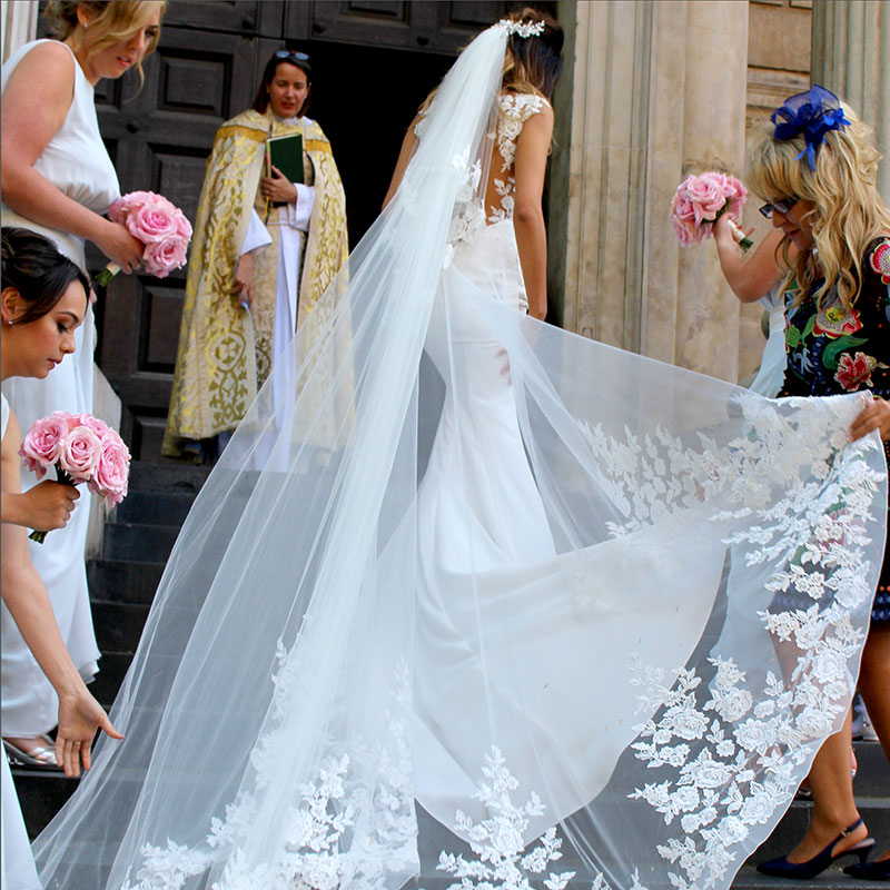Kimberley Ann and Scott Bell at St Pauls Cathedral